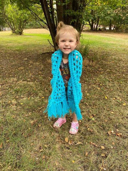 Toddler pocket shawl